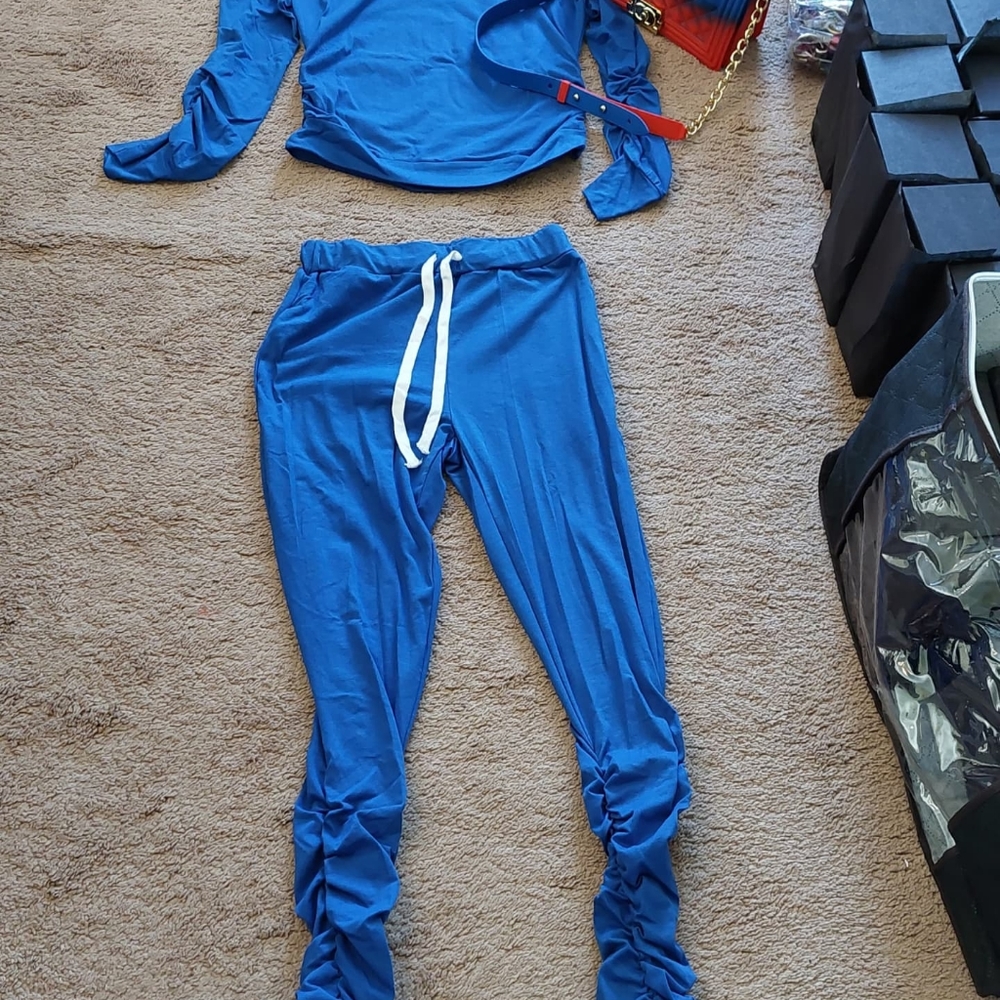 Sweat suit - Picture 3 of 3